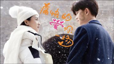 夏季的时尚女孩